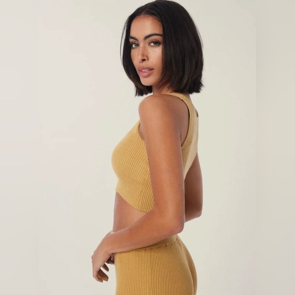 NWT LITA by Ciara Iced Coffee Ribbed Crop Top Size Medium - Picture 3 of 11